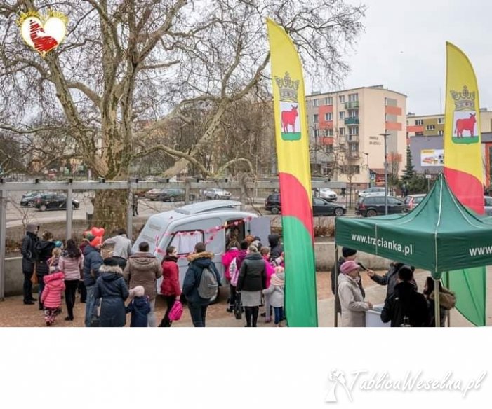 Fotobudka w zabytkowej przyczepie, fotobudka