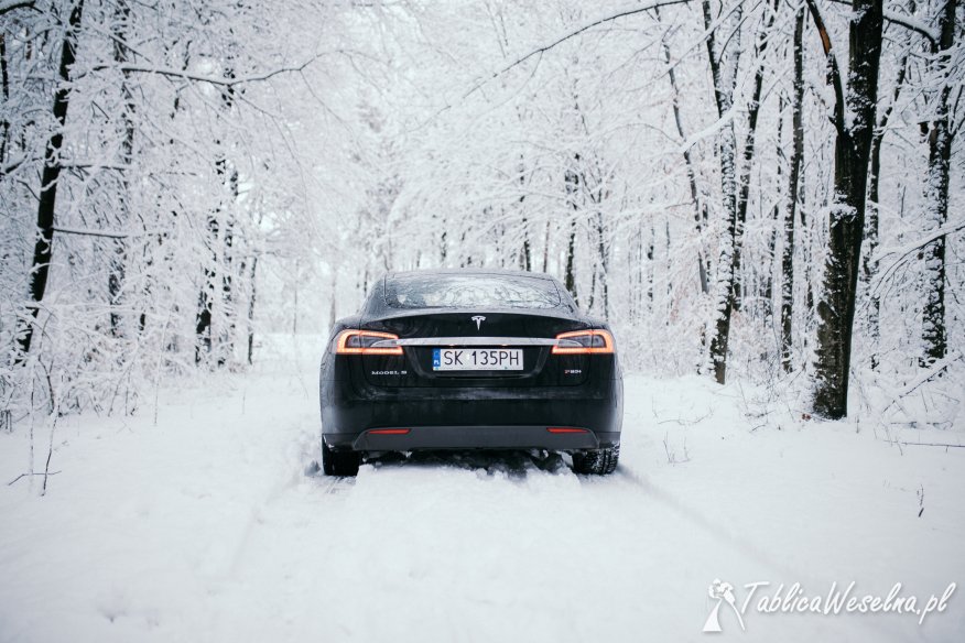 TESLA S wynajem do ślubu, na wesele NIESAMOWITA LIMUZYNA