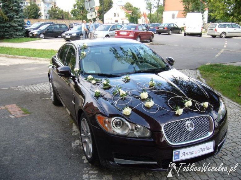 Luksusowy JAGUAR XF