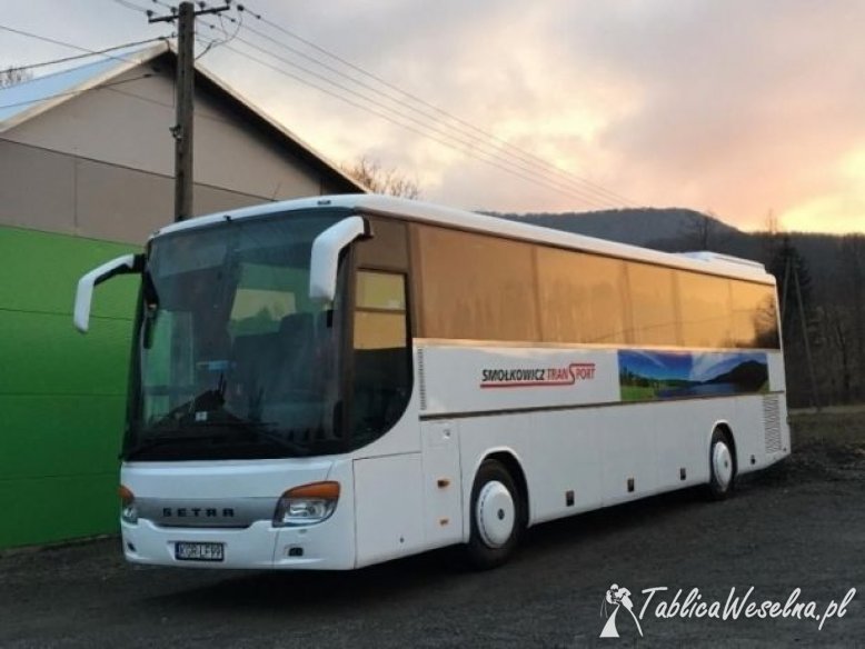 Biała Honda do ślubu oraz wynajem autobusów