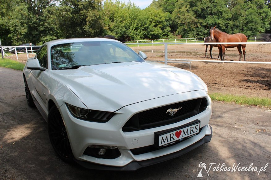 Mustang samochod do ślubu