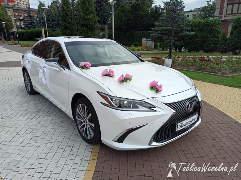 Auto do ślubu Lexus