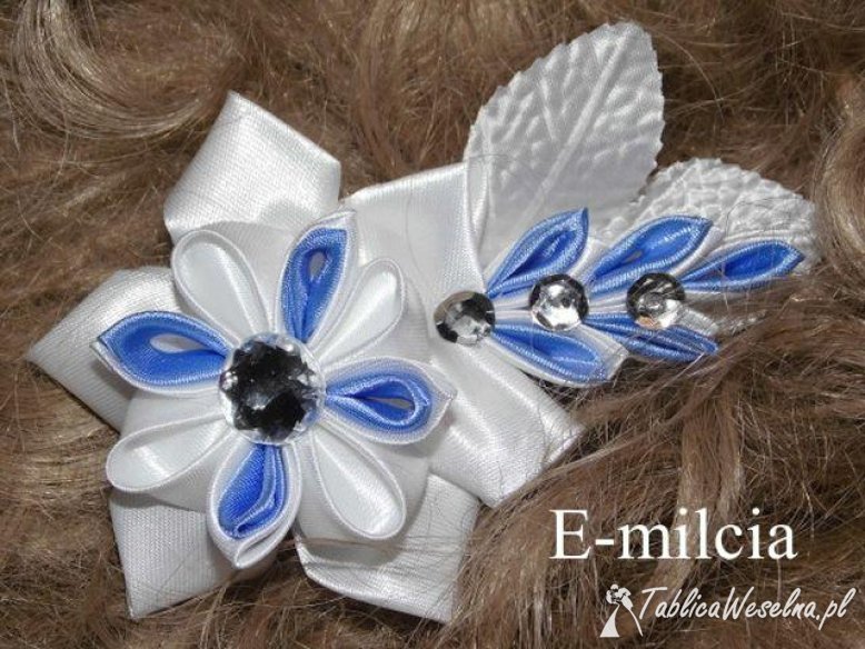 " E-milcia.pl"   Cudowny  G R Z E B Y K  Biało - Niebieskie Kwiatki Kanzashi