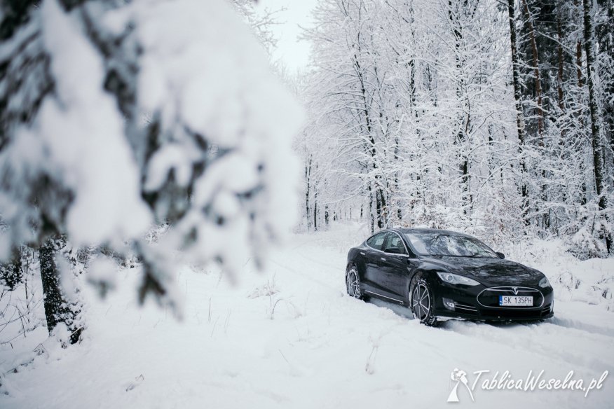 TESLA S wynajem do ślubu, na wesele NIESAMOWITA LIMUZYNA