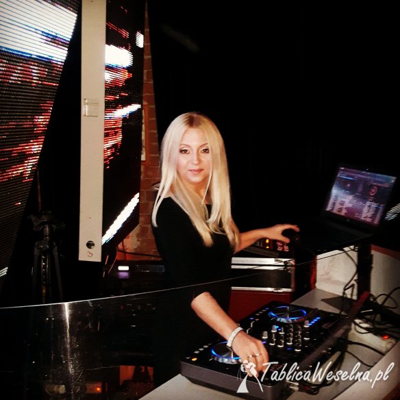 DJ Olga - śpiewająca DJ'ka na Twoje wesele