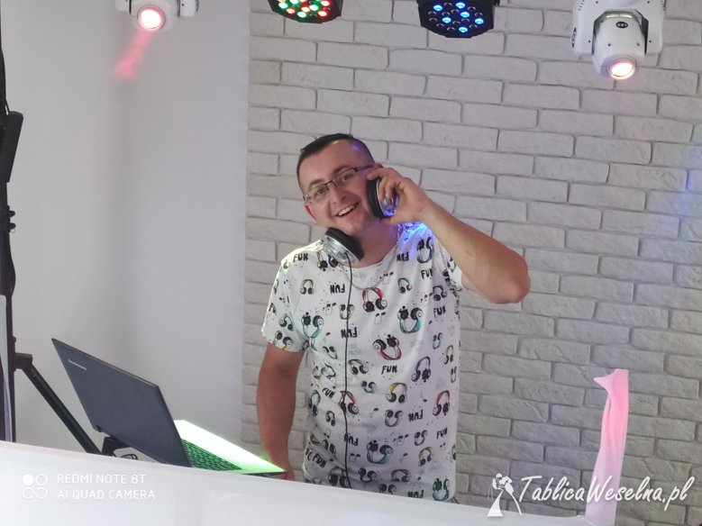 DJ MIRKO z akordeonem i saksofonem