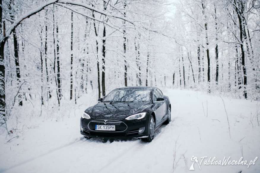 TESLA S wynajem do ślubu, na wesele NIESAMOWITA LIMUZYNA