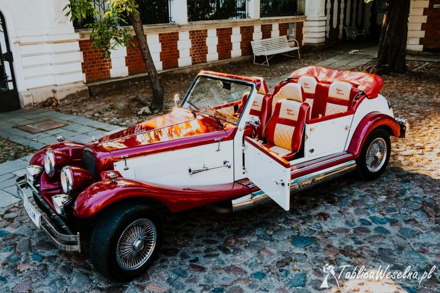 Zabytkowy samochód do ślubu, auto do ślubu Nestor Baron, limuzyna do ślubu Austin Princess i Cadillac 